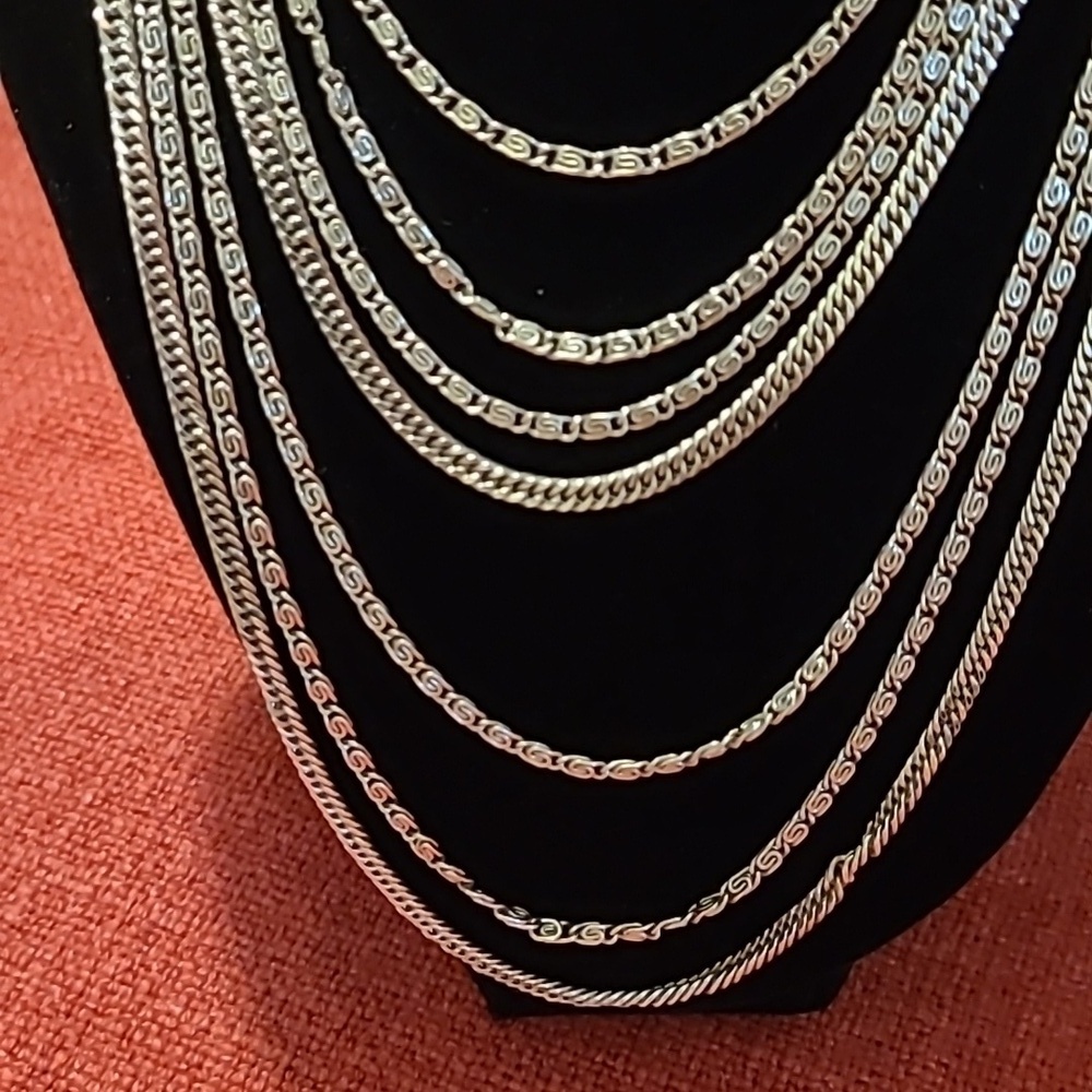 Elegant Silver Multi-Layer Necklace - Picture 6 of 9